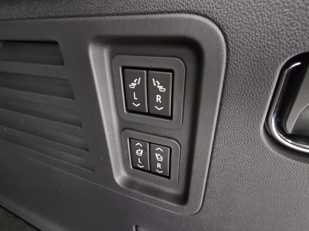 New 2026 Buick Enclave Preferred w/ Power Package image 41