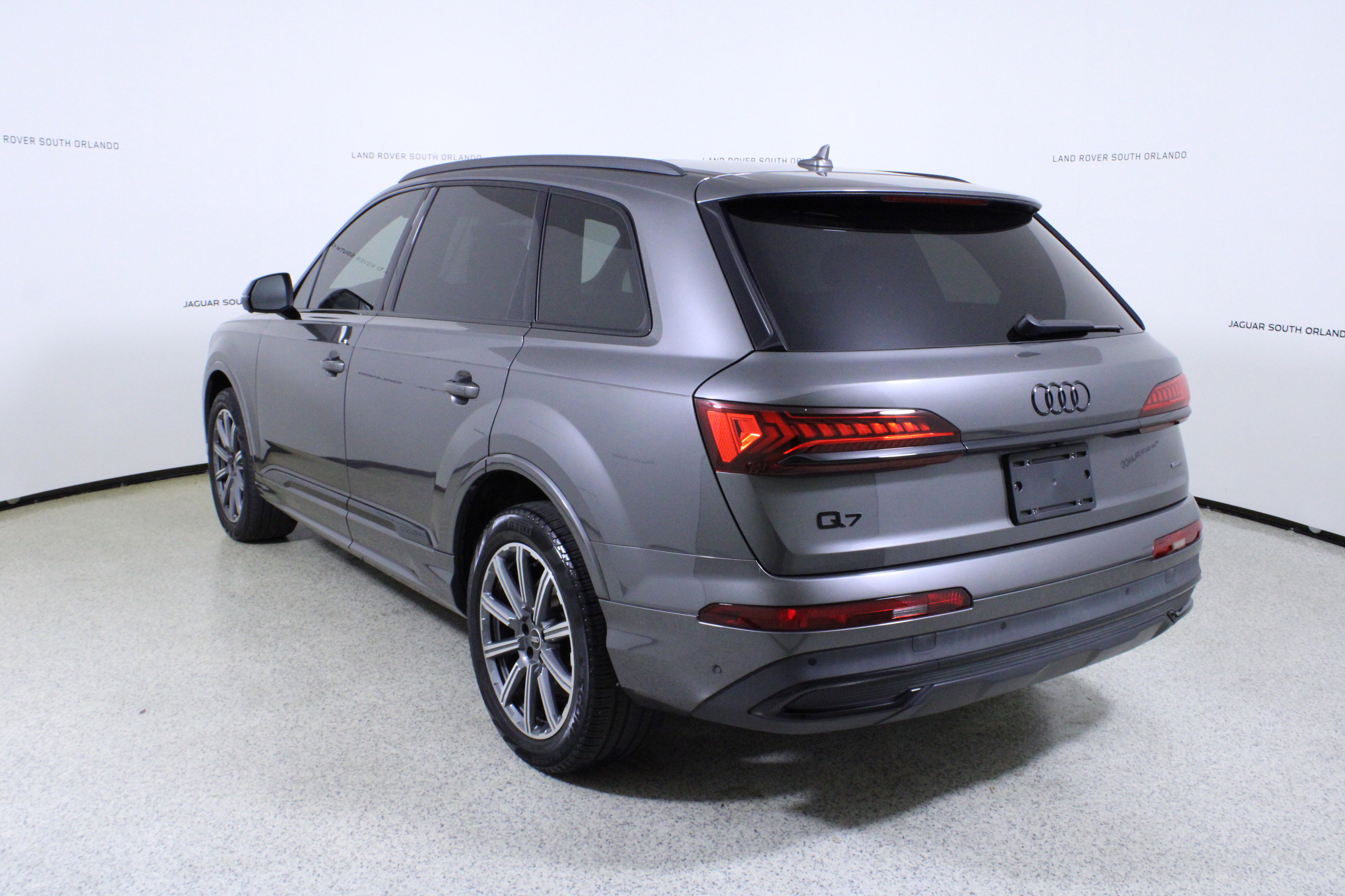 Used 2022 Audi Q7 2.0T Premium Plus w/ Premium Plus Package image 5