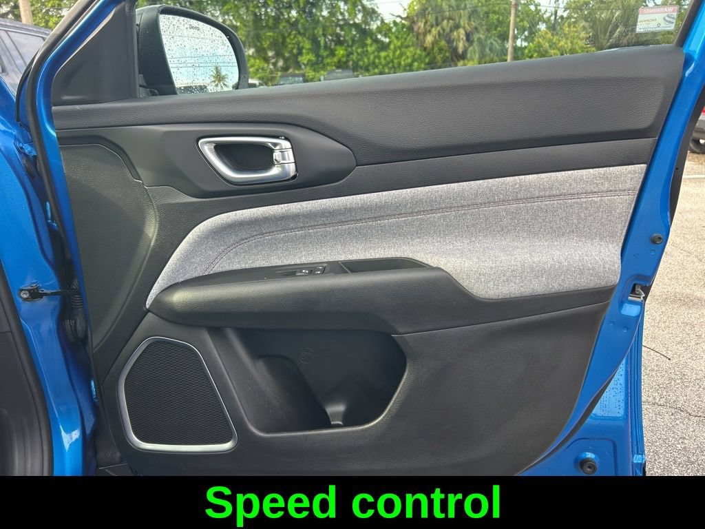Certified 2022 Jeep Compass Latitude AWD/4WD image 26