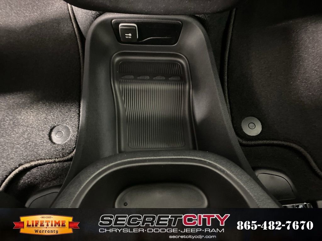 New 2026 Chrysler Pacifica Select image 27