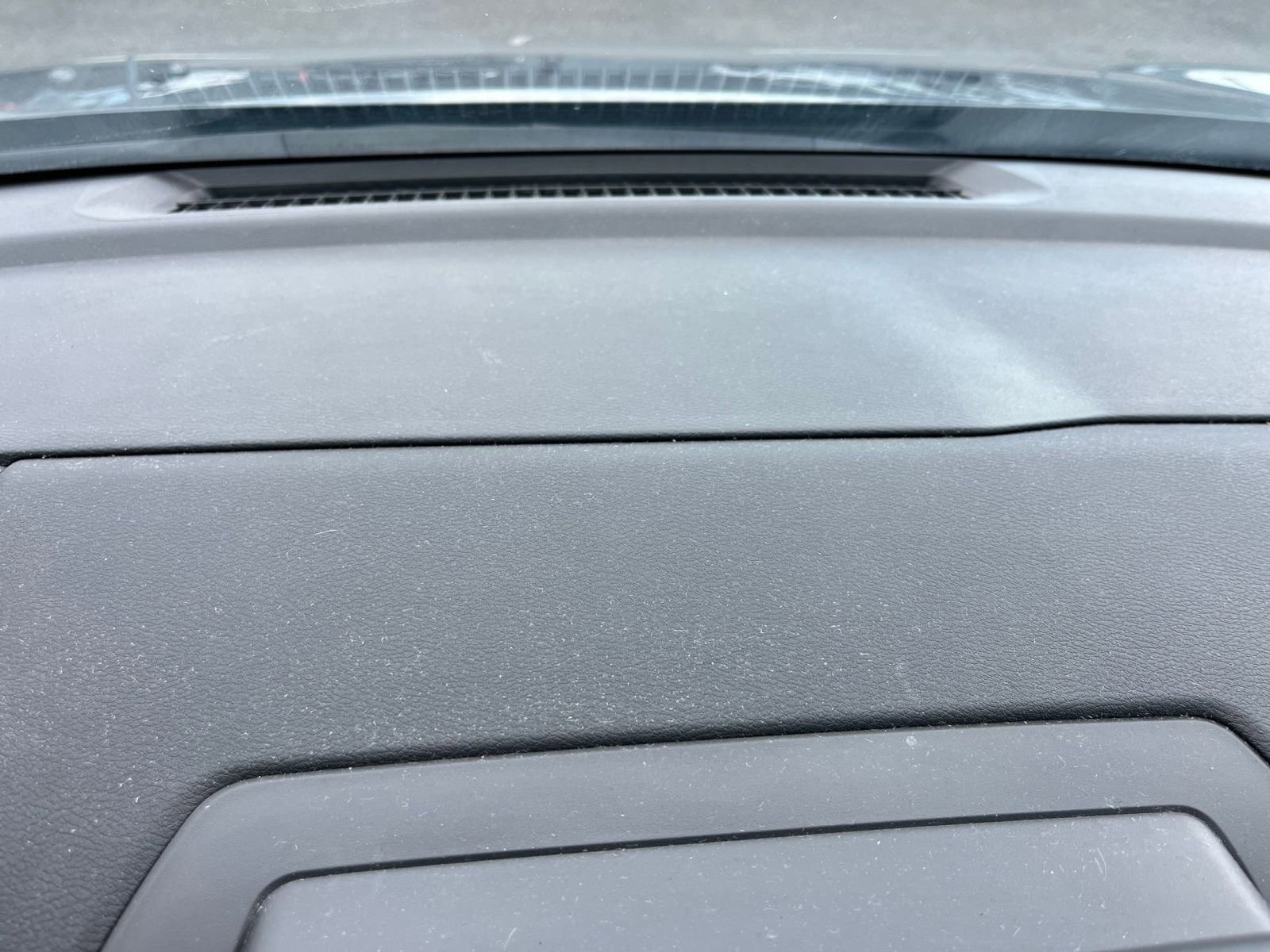 Used 2025 Nissan Sentra SV FWD image 17