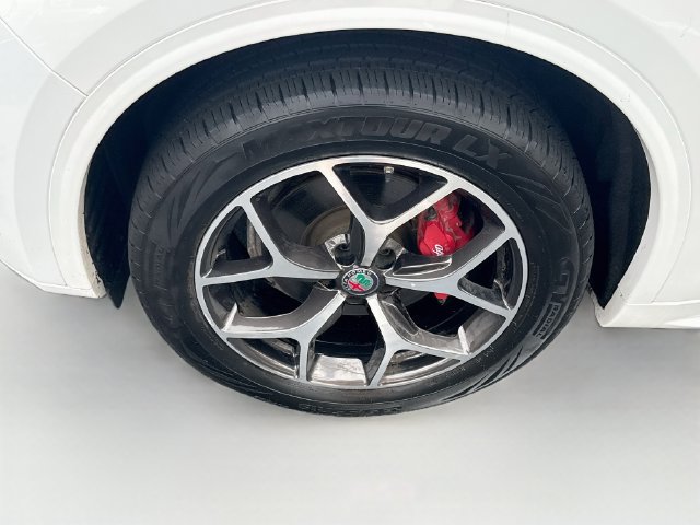Used 2021 Alfa Romeo Stelvio Ti w/ Nero Edizione AWD/4WD image 39