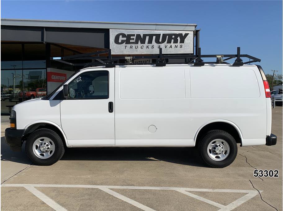 Used 2021 Chevrolet Express 2500 w/ Driver Convenience Package RWD image 4