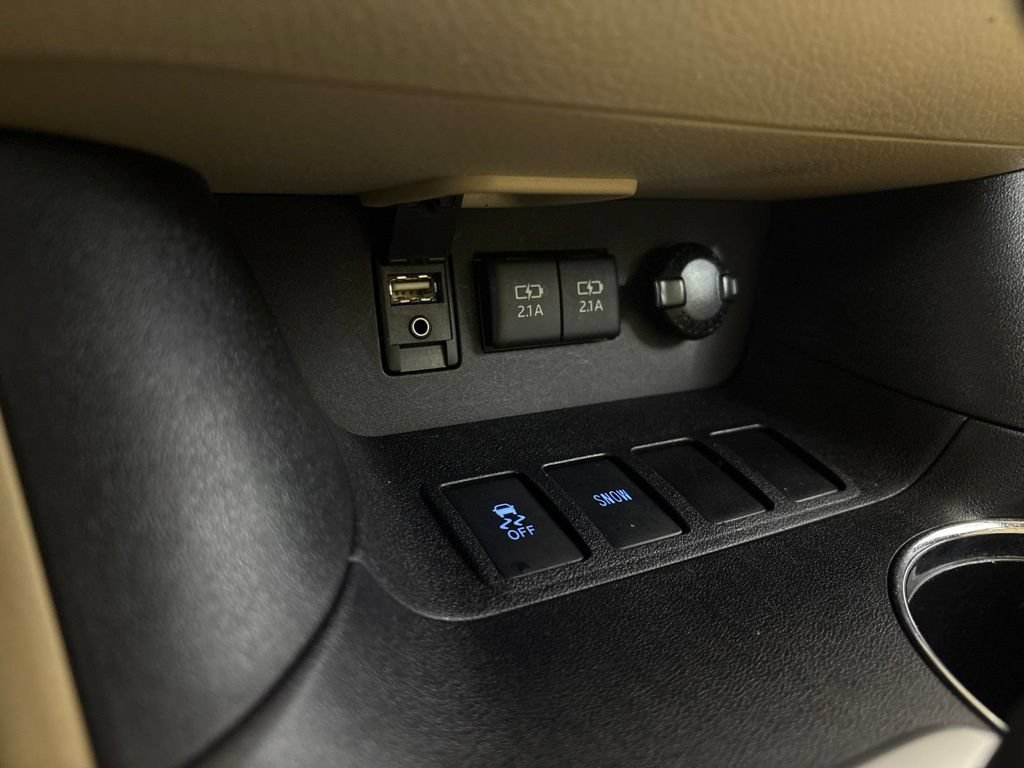 Used 2017 Toyota Highlander Limited FWD image 14