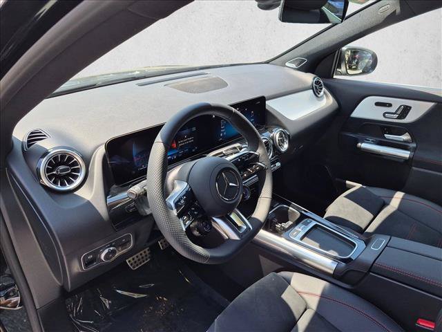 Used 2026 Mercedes-Benz GLA 35 AMG 4MATIC image 10