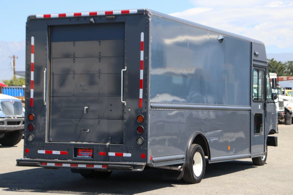 Used 2019 Ford E-450 and Econoline 450 Super Duty RWD image 11