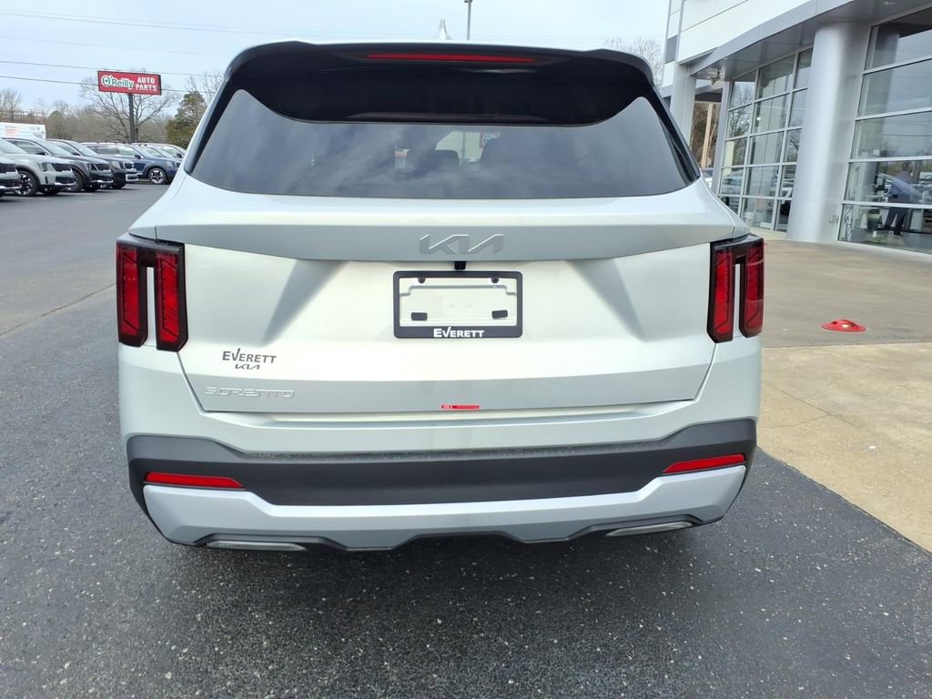 New 2026 Kia Sorento LX image 5
