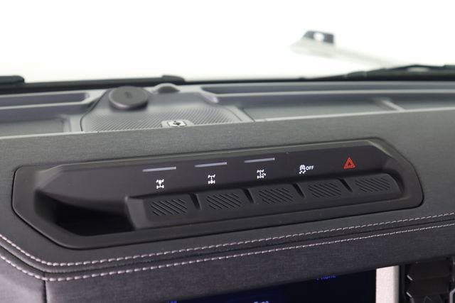 New 2025 Ford Bronco Outer Banks w/ Sasquatch Package image 39