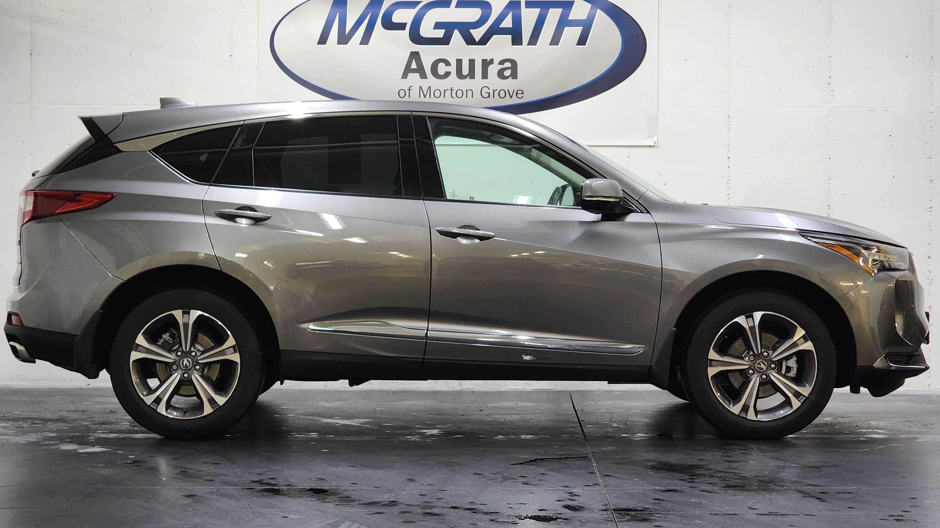 Used 2025 Acura RDX SH-AWD w/ Technology Package image 3