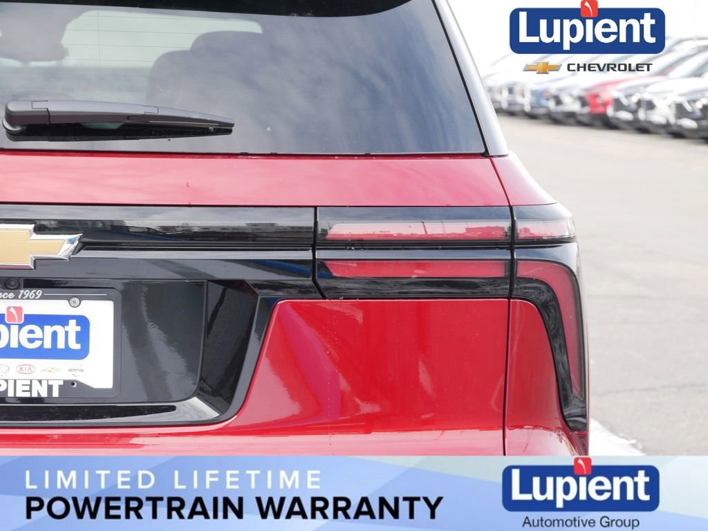 New 2026 Chevrolet Traverse LT w/ LPO, Floor Liner Package image 7