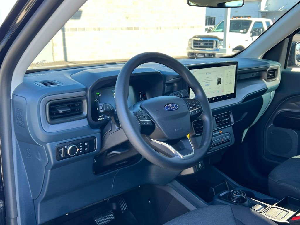Used 2025 Ford Maverick XL image 12