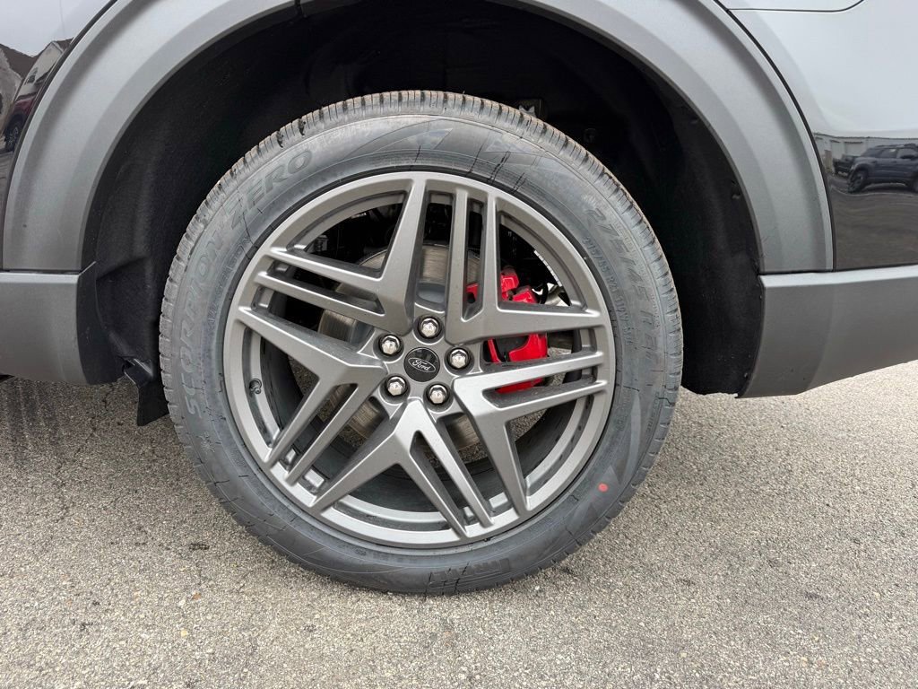 New 2026 Ford Explorer ST-Line w/ ST-Line Street Pack image 11