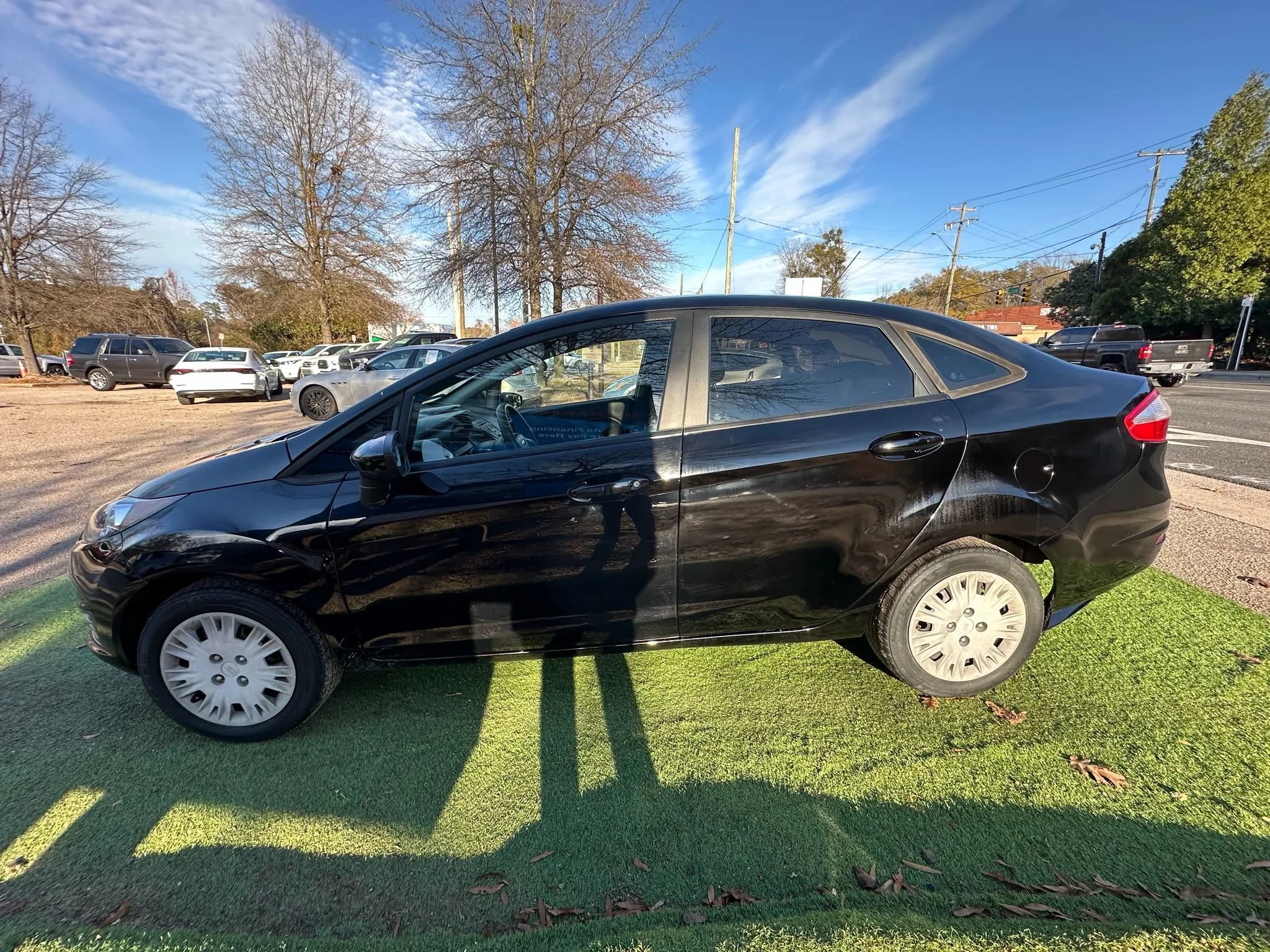 Used 2018 Ford Fiesta S FWD image 4