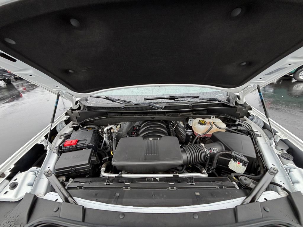 Used 2023 GMC Yukon SLT image 30