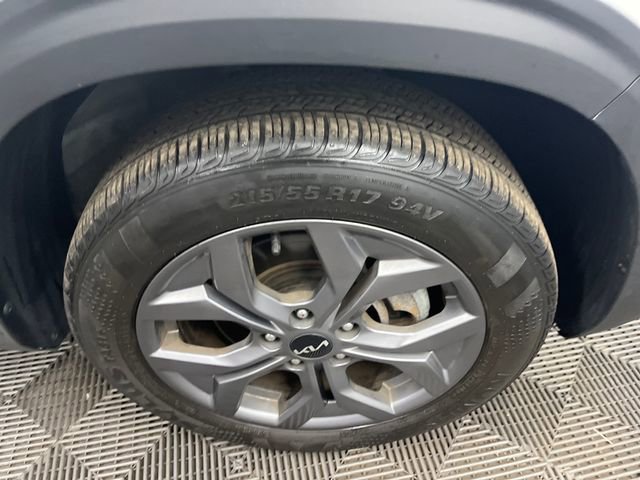 Certified 2024 Kia Seltos S image 32