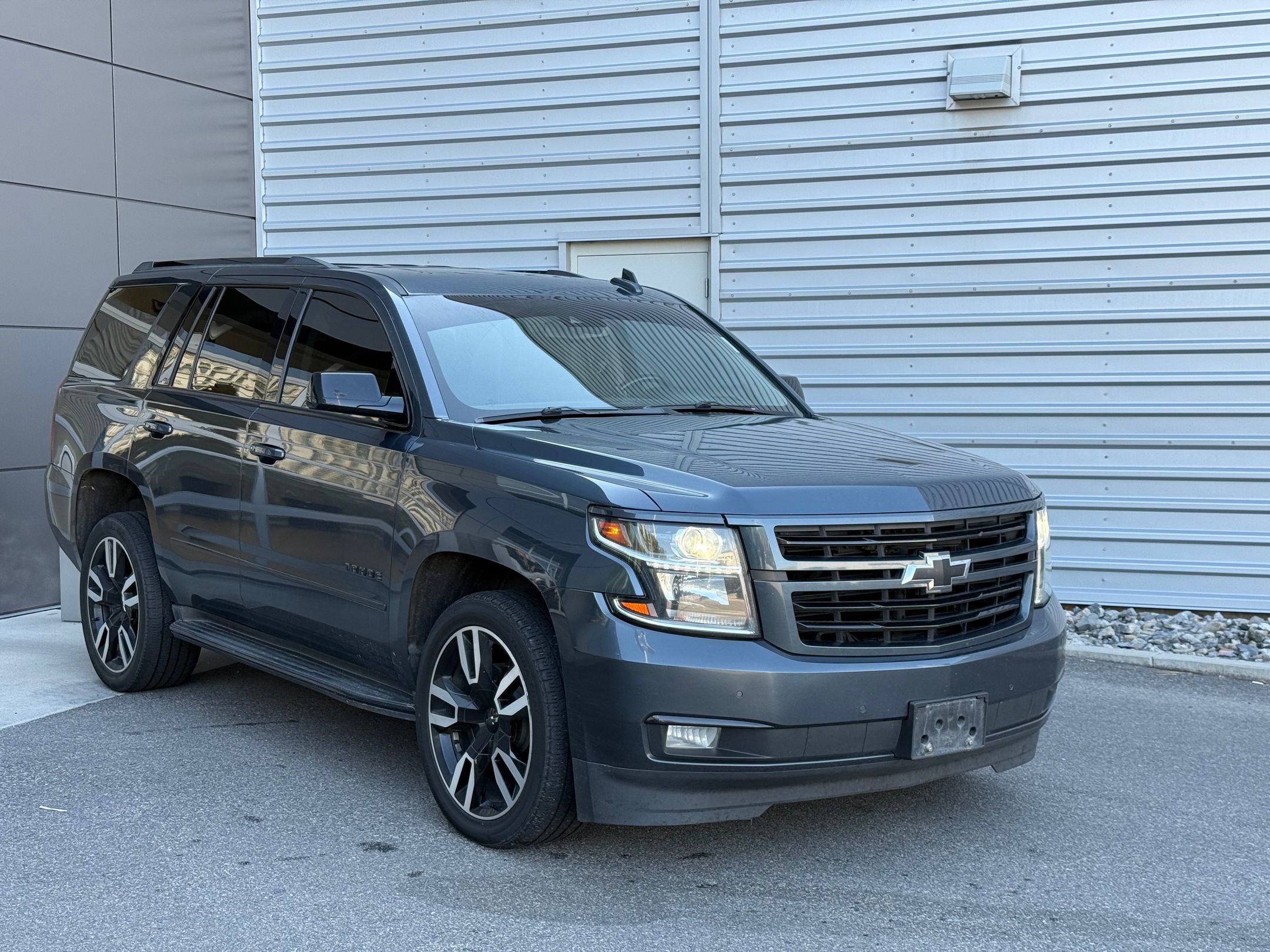 Used 2020 Chevrolet Tahoe Premier w/ 6.2L Performance Package image 8