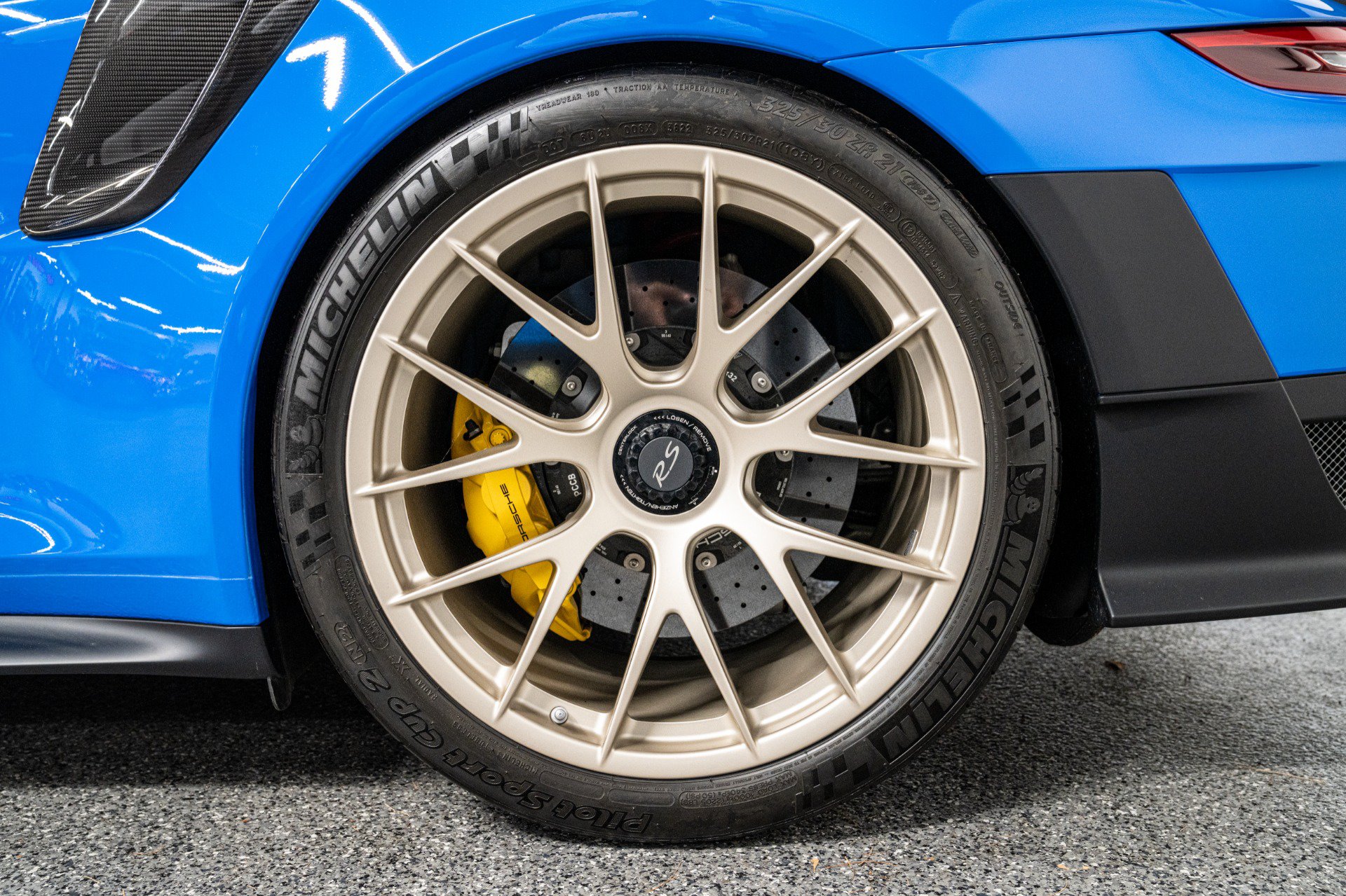 Used 2018 Porsche 911 GT2 RS RWD image 10