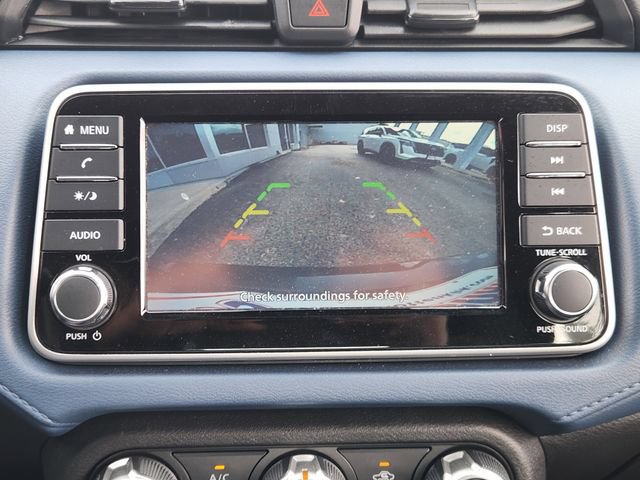 Used 2025 Nissan Versa SV FWD image 13