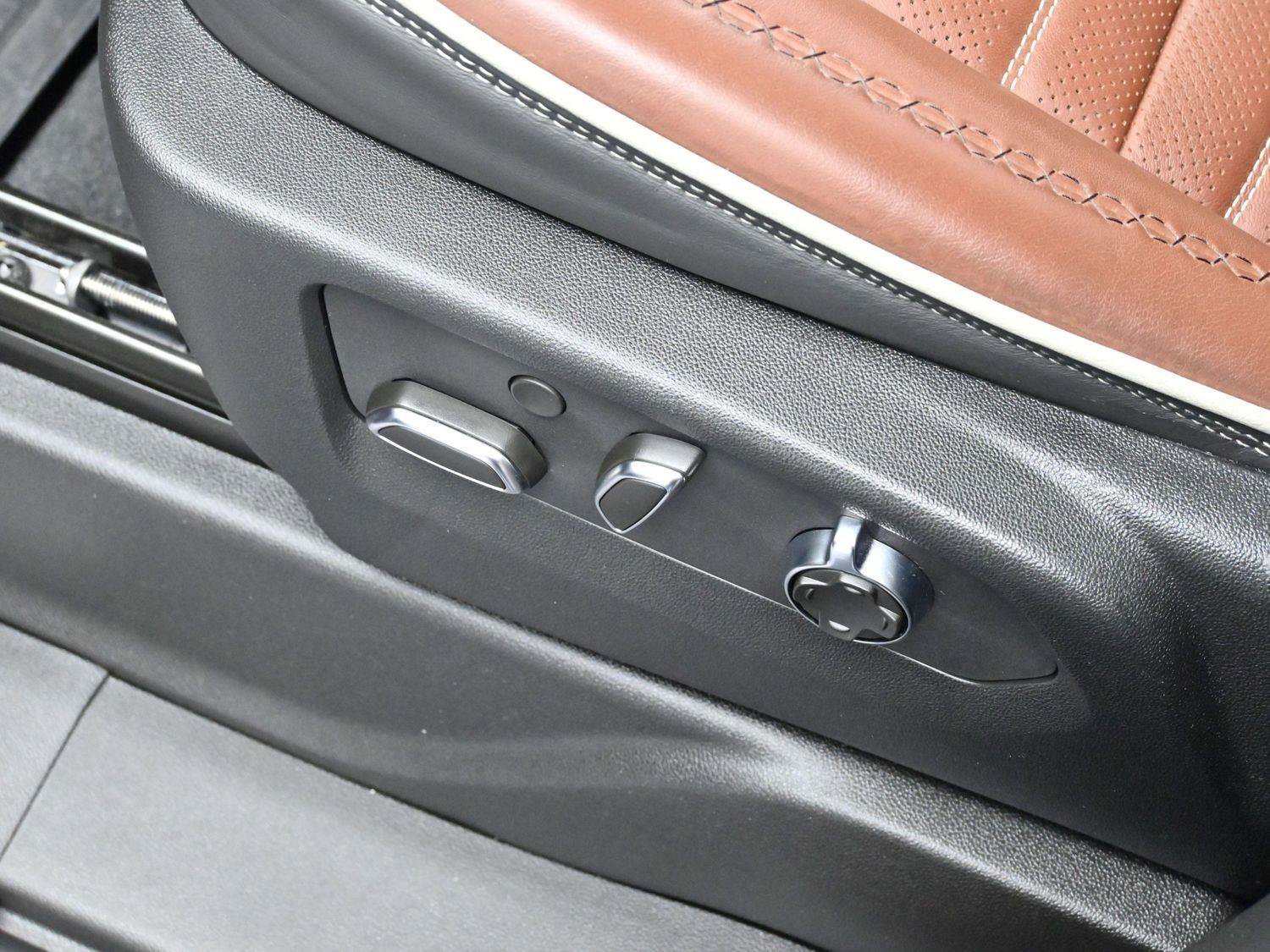 Used 2024 GMC Yukon Denali Ultimate image 14