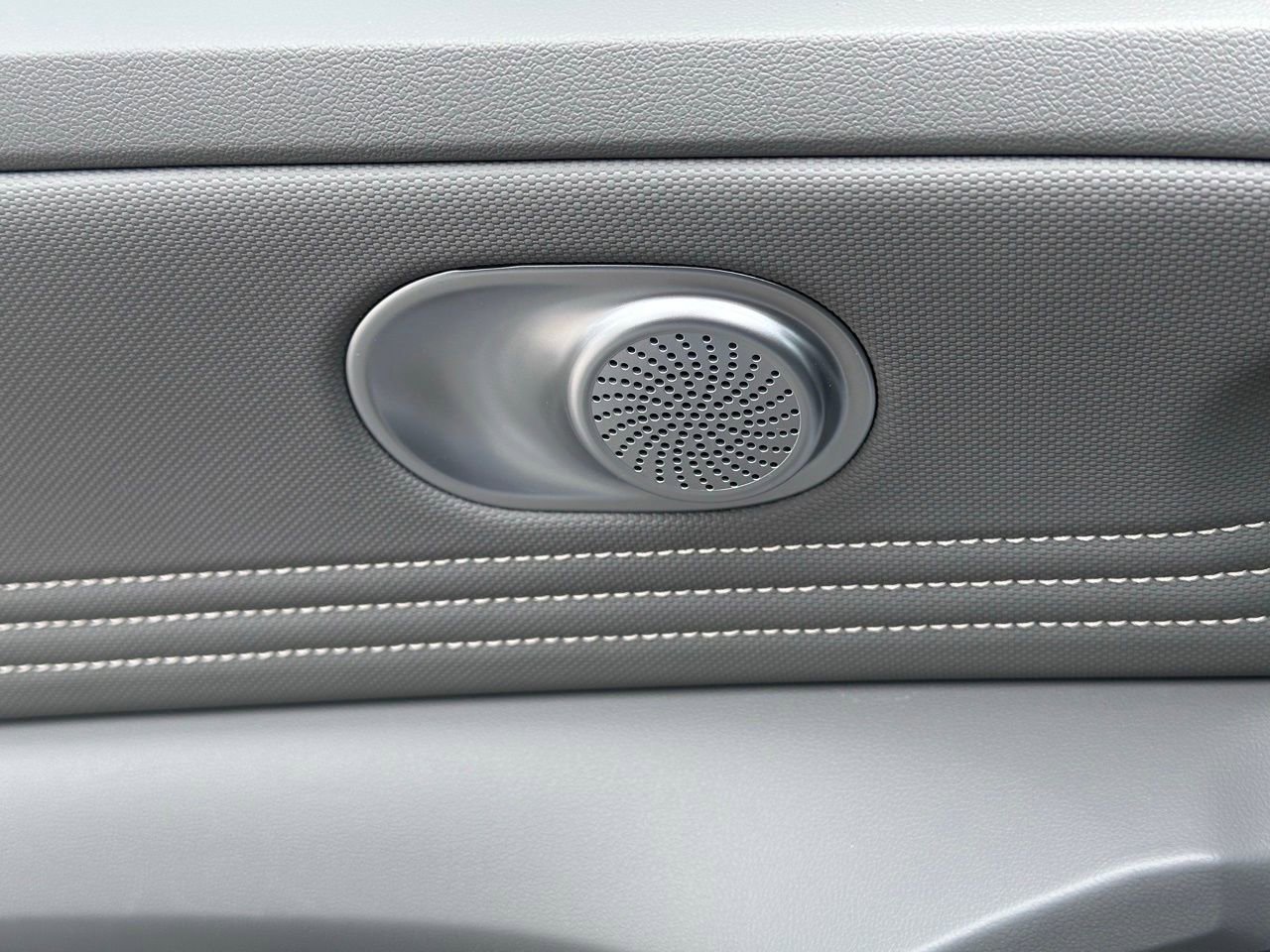 Used 2025 Hyundai Elantra Sport FWD image 19