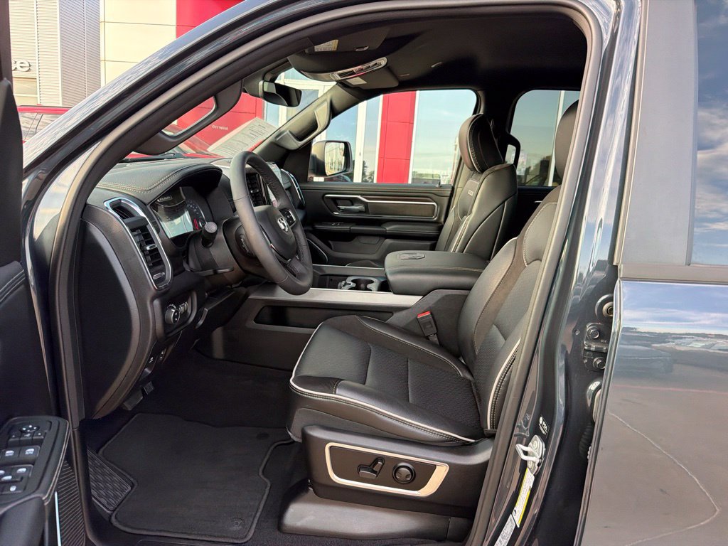 Used 2026 RAM 1500 Laramie AWD/4WD image 14