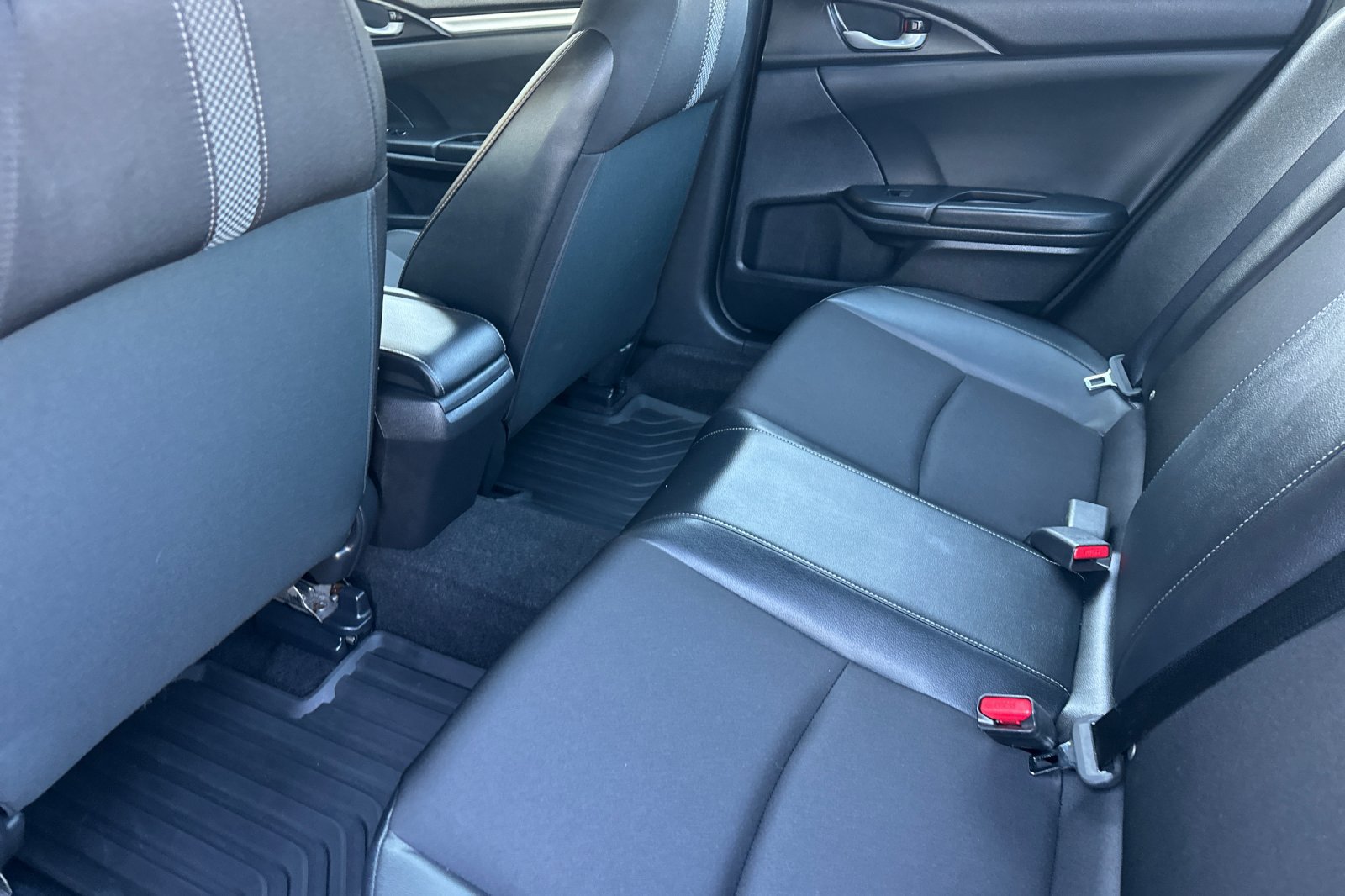 Used 2019 Honda Civic Sport image 11