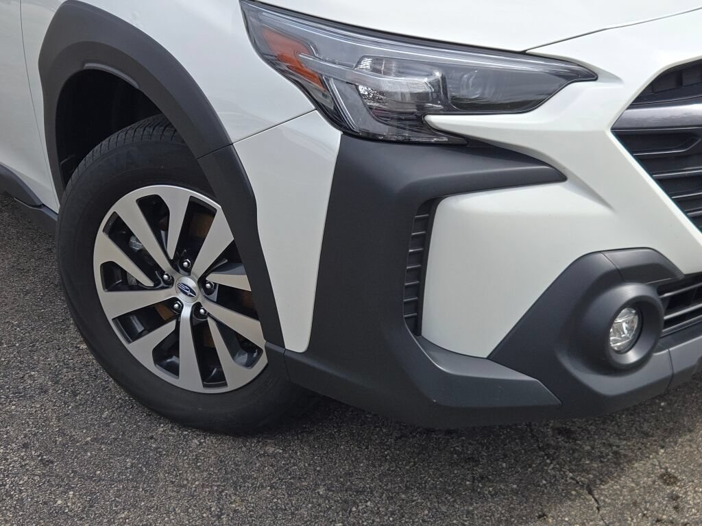 Certified 2024 Subaru Outback Premium AWD/4WD image 5