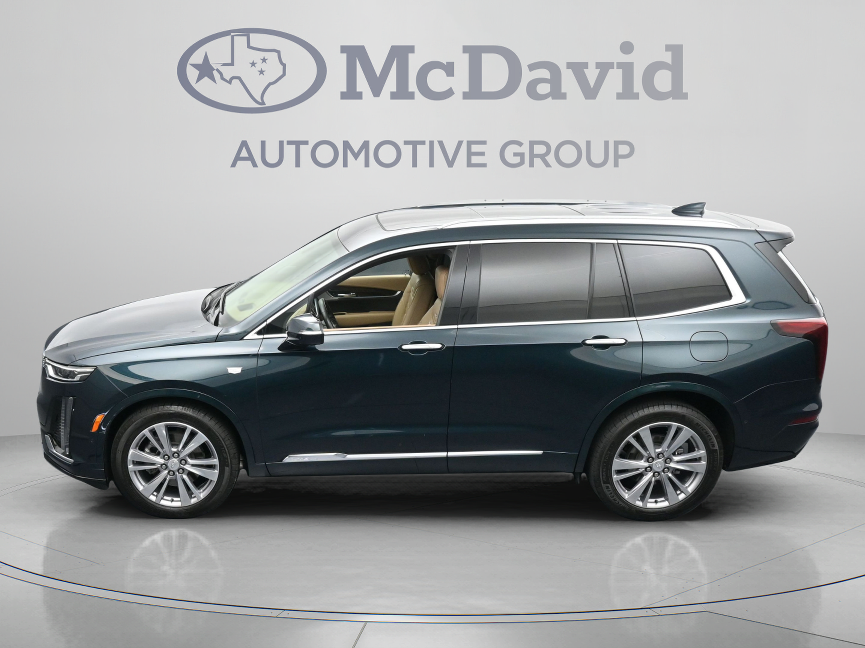 Used 2024 Cadillac XT6 Premium Luxury w/ Platinum Package FWD image 37
