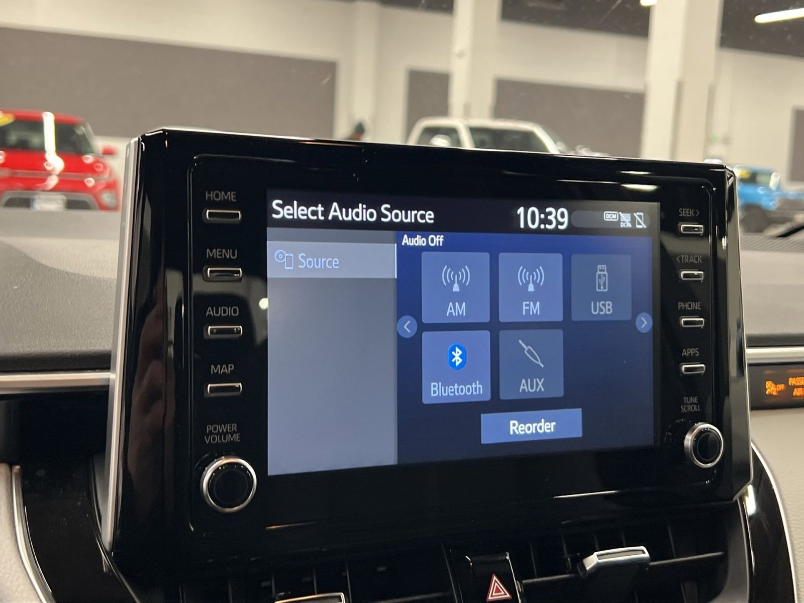 Used 2020 Toyota Corolla SE image 18