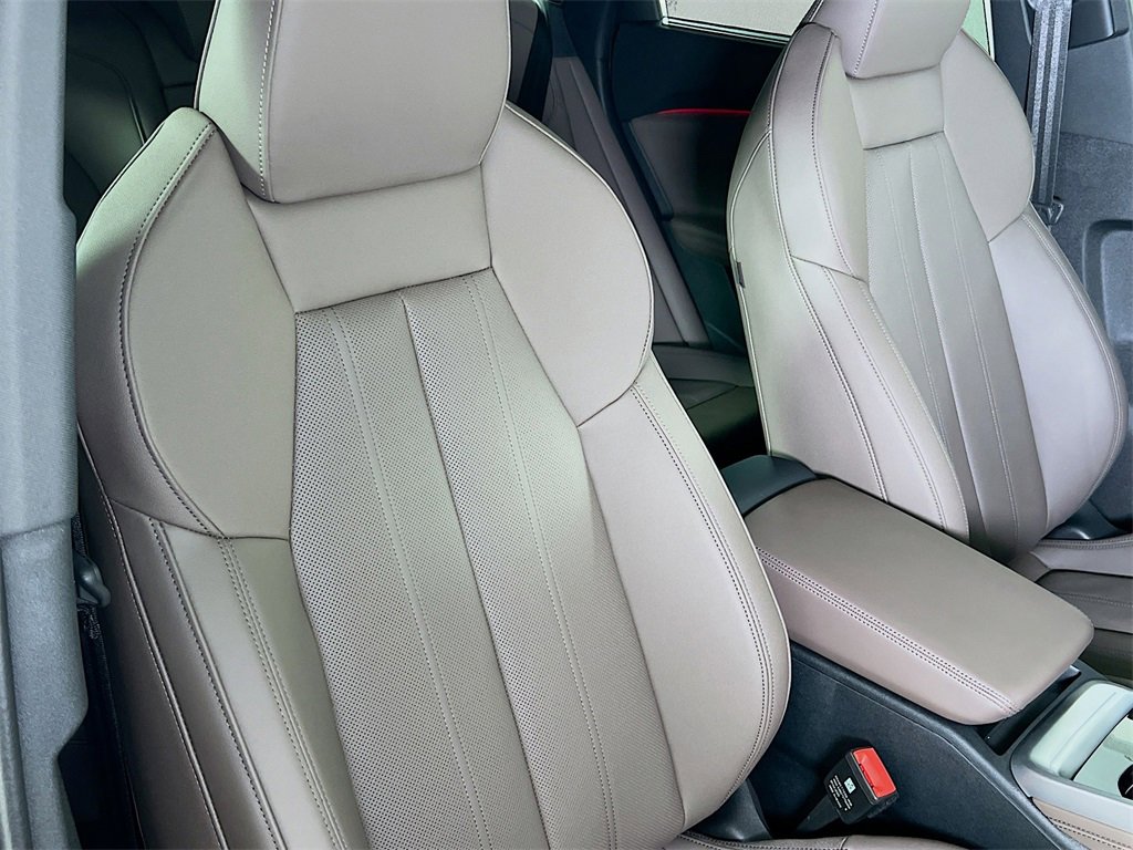 New 2025 Audi Q5 Premium Plus image 28