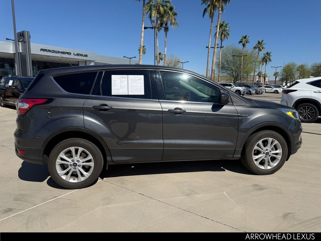 Used 2017 Ford Escape SE image 7