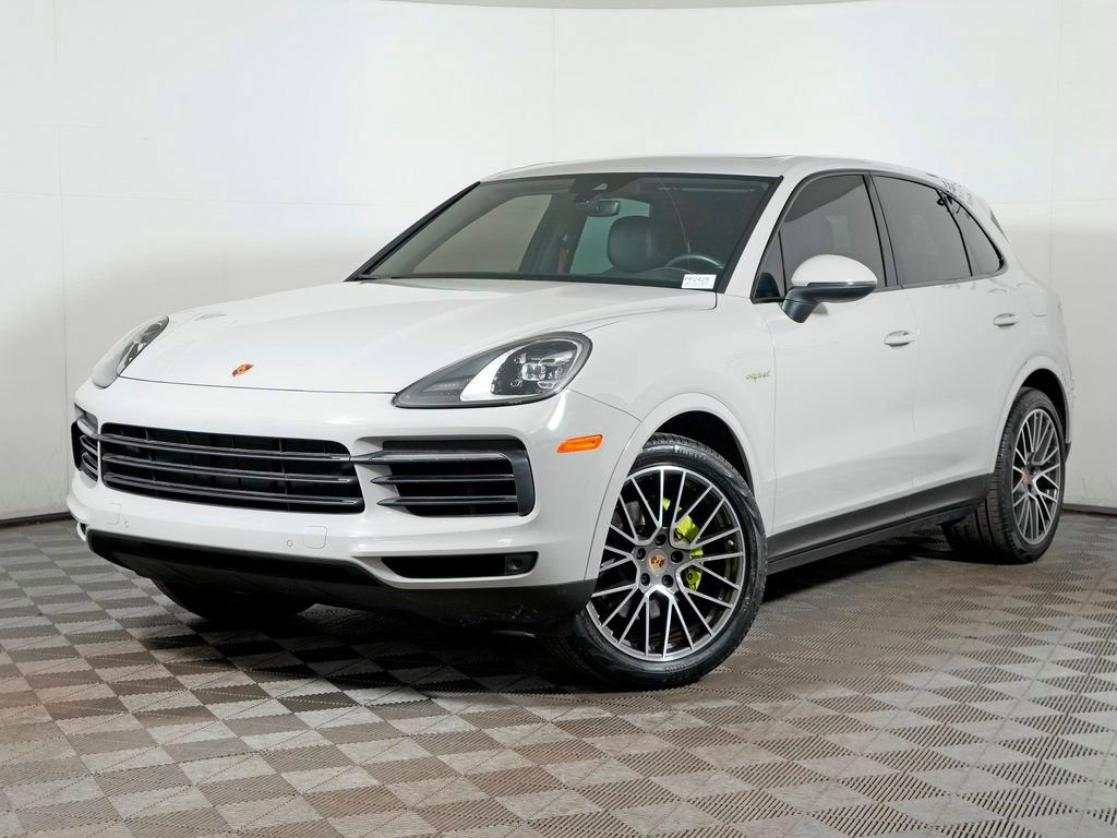 Certified 2022 Porsche Cayenne E-Hybrid image 1
