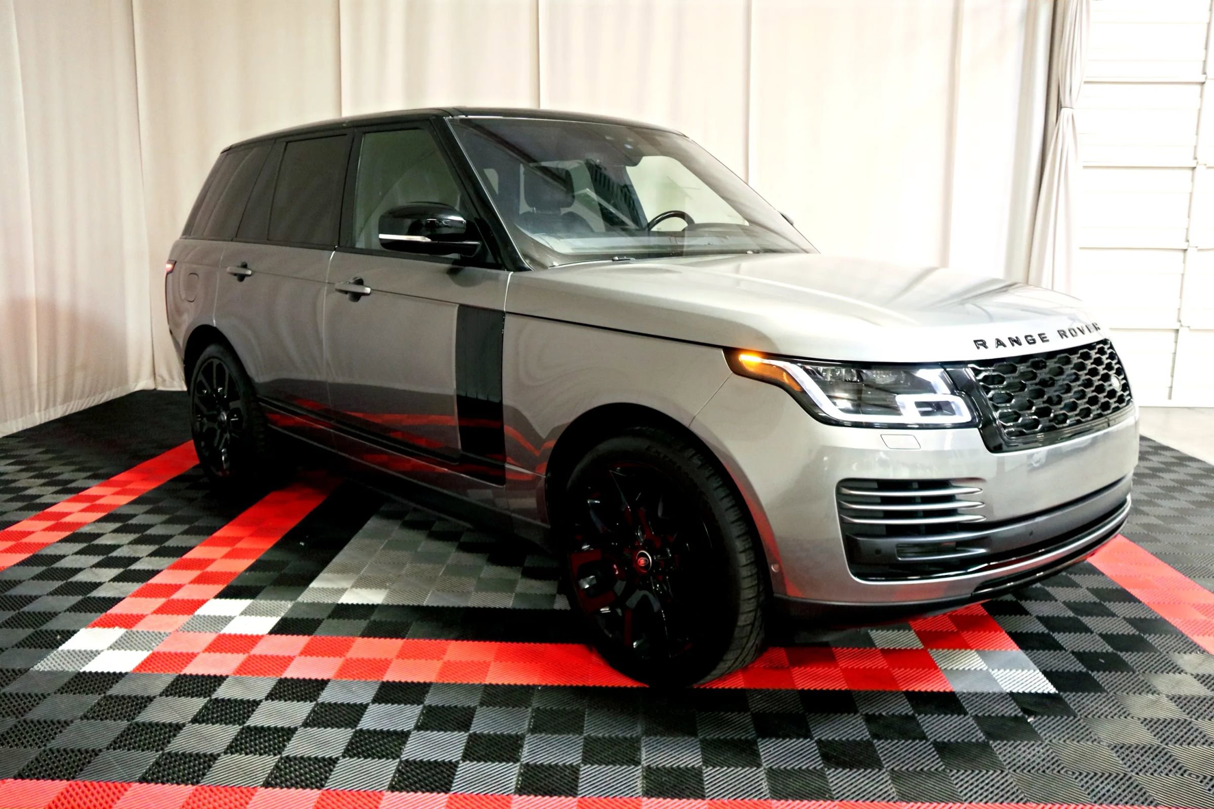Used 2022 Land Rover Range Rover Westminster Edition image 6