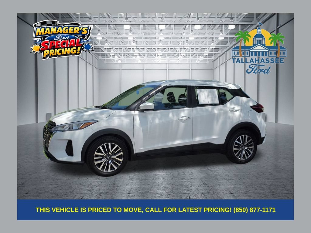 Used 2023 Nissan Kicks SV FWD image 1