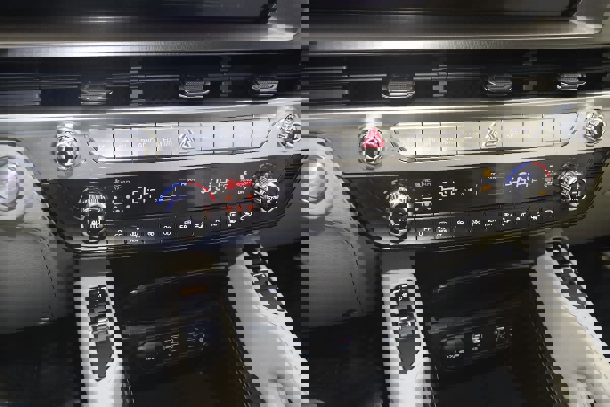 Used 2024 Kia Telluride S w/ S Sunroof Package image 33