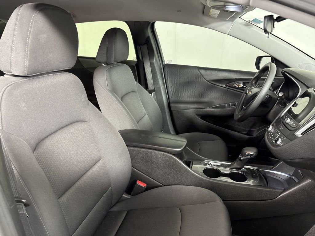 Used 2023 Chevrolet Malibu LT FWD image 20