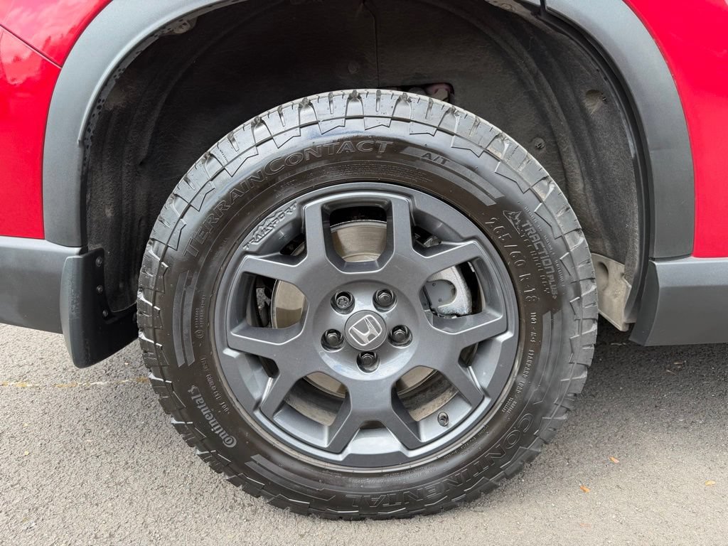 Used 2025 Honda Pilot TrailSport image 10