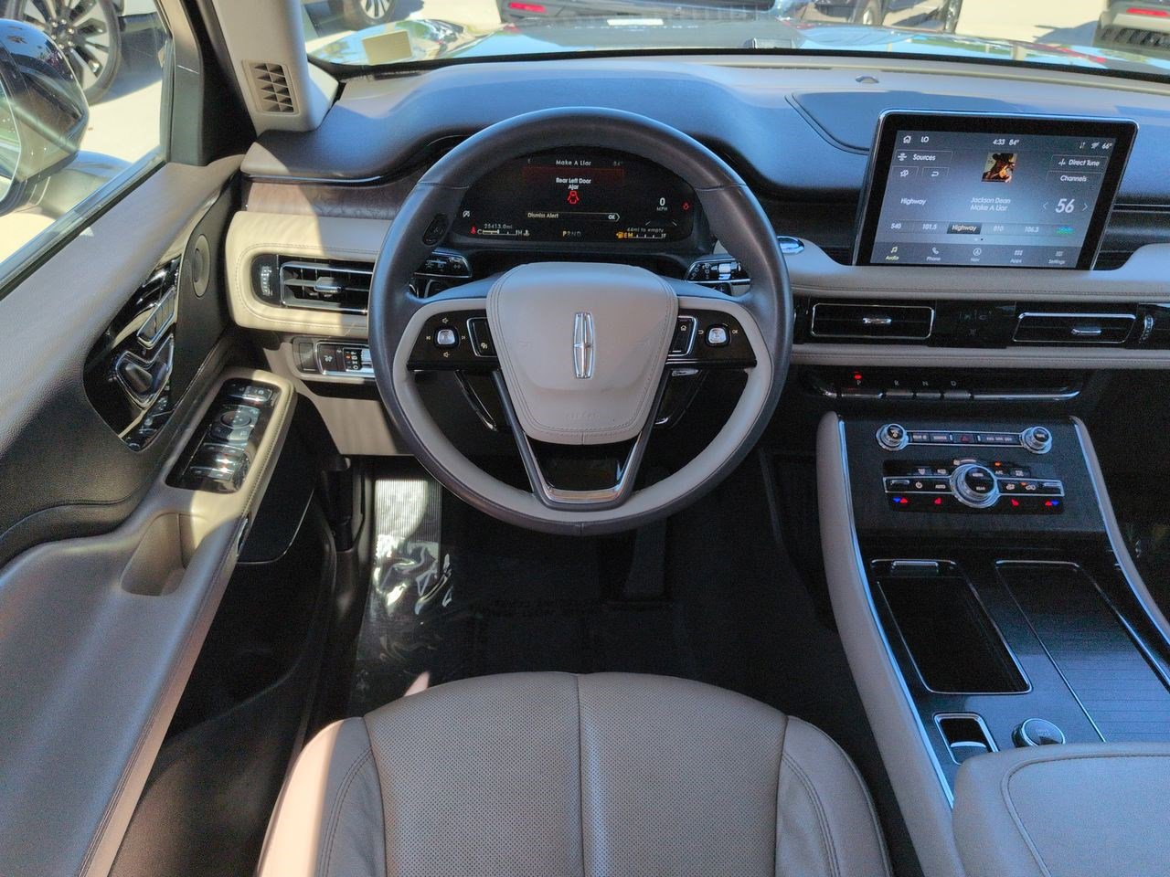 Certified 2023 Lincoln Aviator Reserve RWD image 17