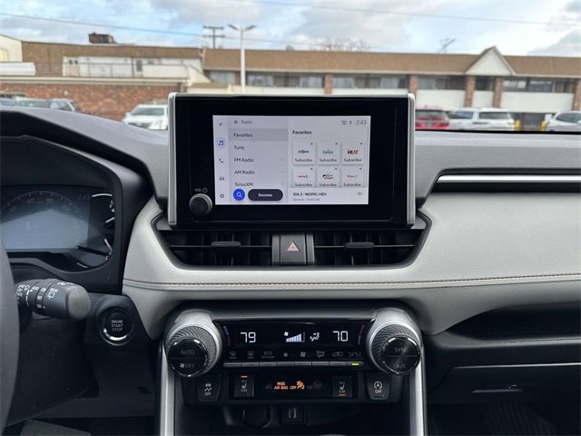 Used 2024 Toyota RAV4 XLE image 39