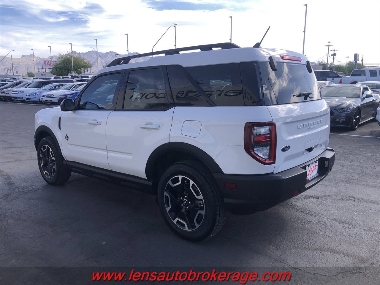 Used 2023 Ford Bronco Sport Outer Banks AWD/4WD image 6
