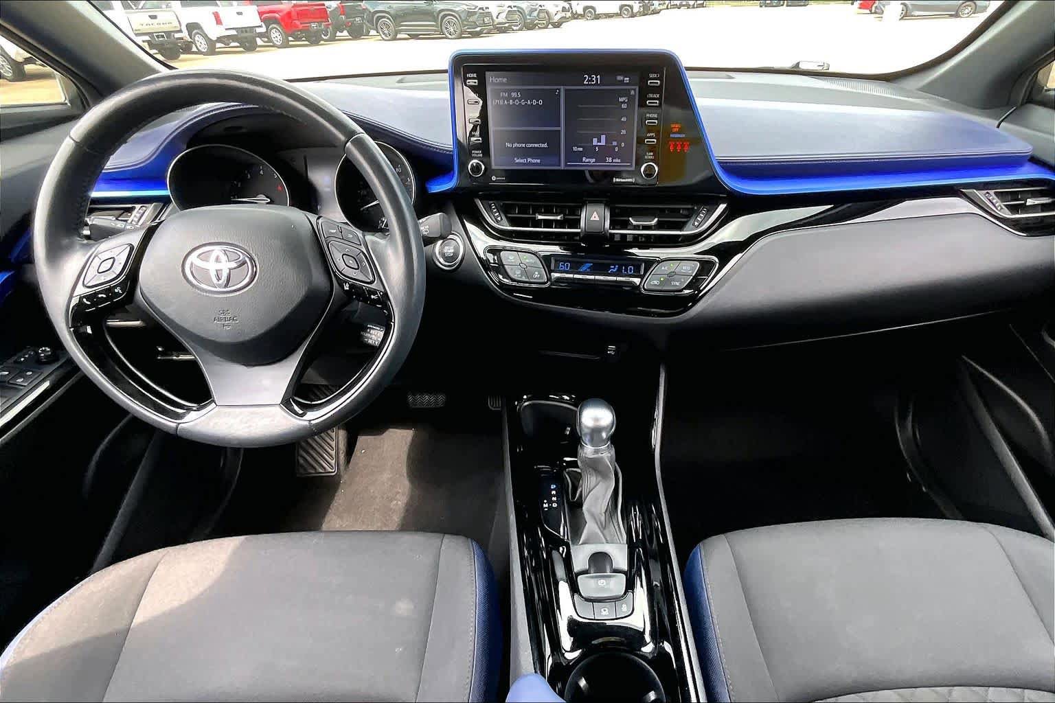 Used 2021 Toyota C-HR XLE FWD image 15