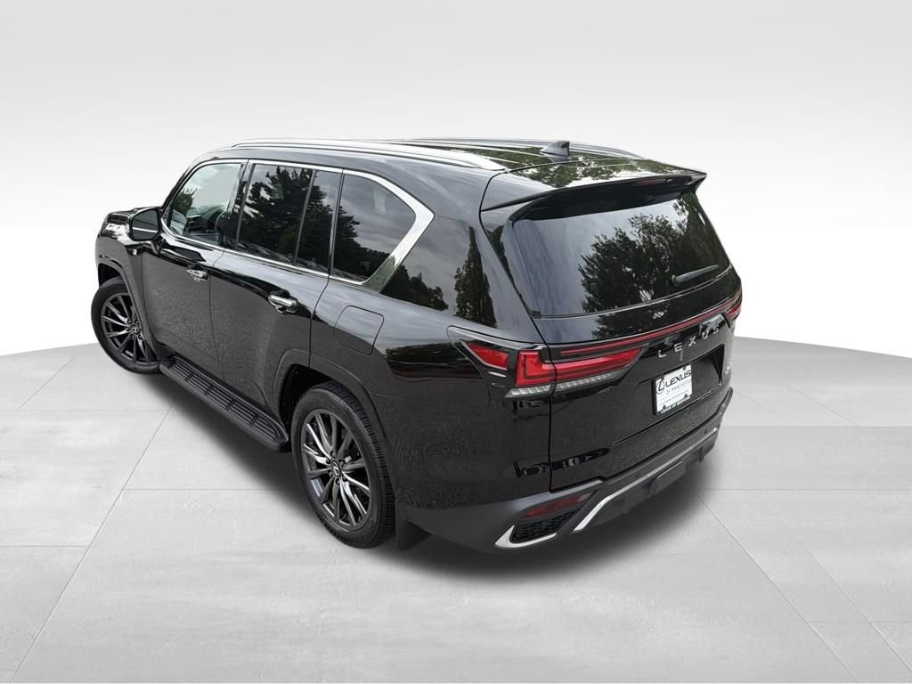 Used 2024 Lexus LX 600 F Sport AWD/4WD image 4