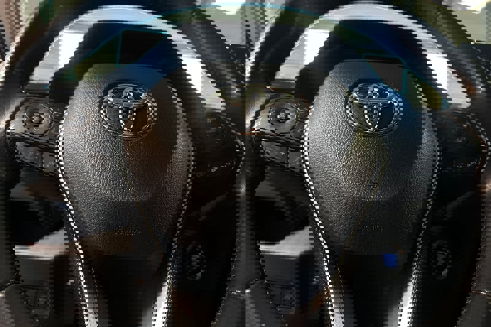 Used 2019 Toyota RAV4 Limited w/ Advanced Technology Package image 27