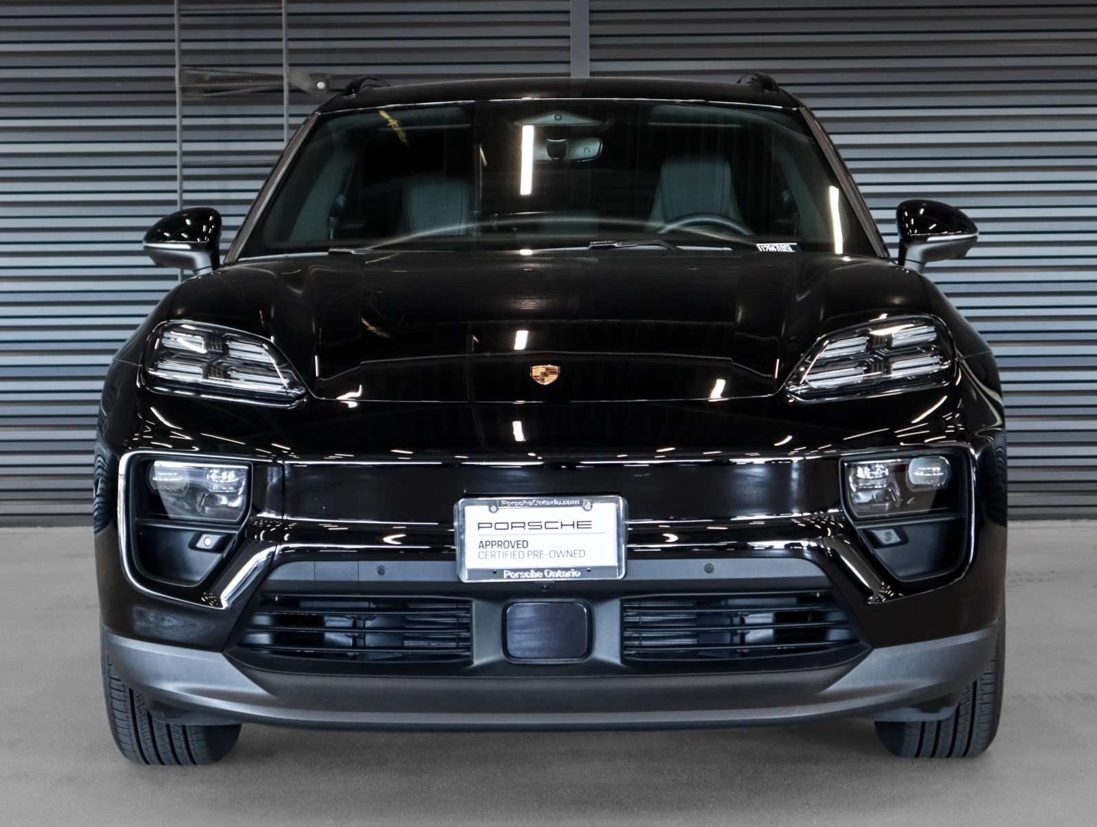 Certified 2026 Porsche Macan Electric RWD image 8