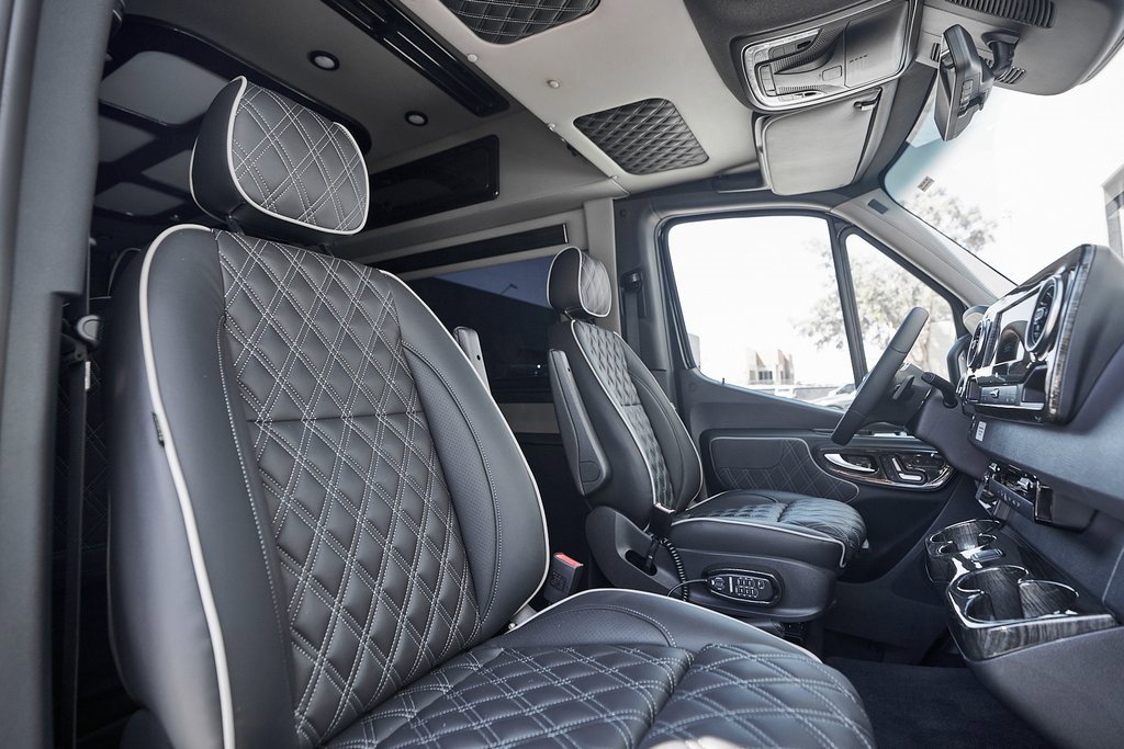 Used 2024 Mercedes-Benz Sprinter 3500 w/ Parking Package image 37