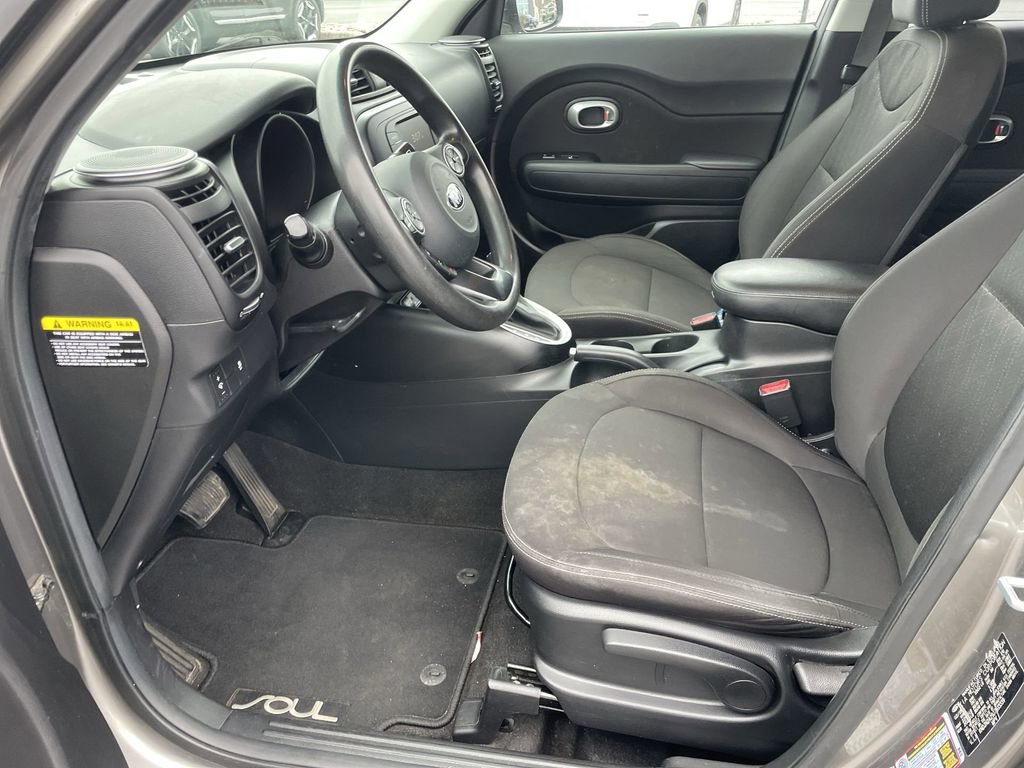 Used 2018 Kia Soul FWD image 8