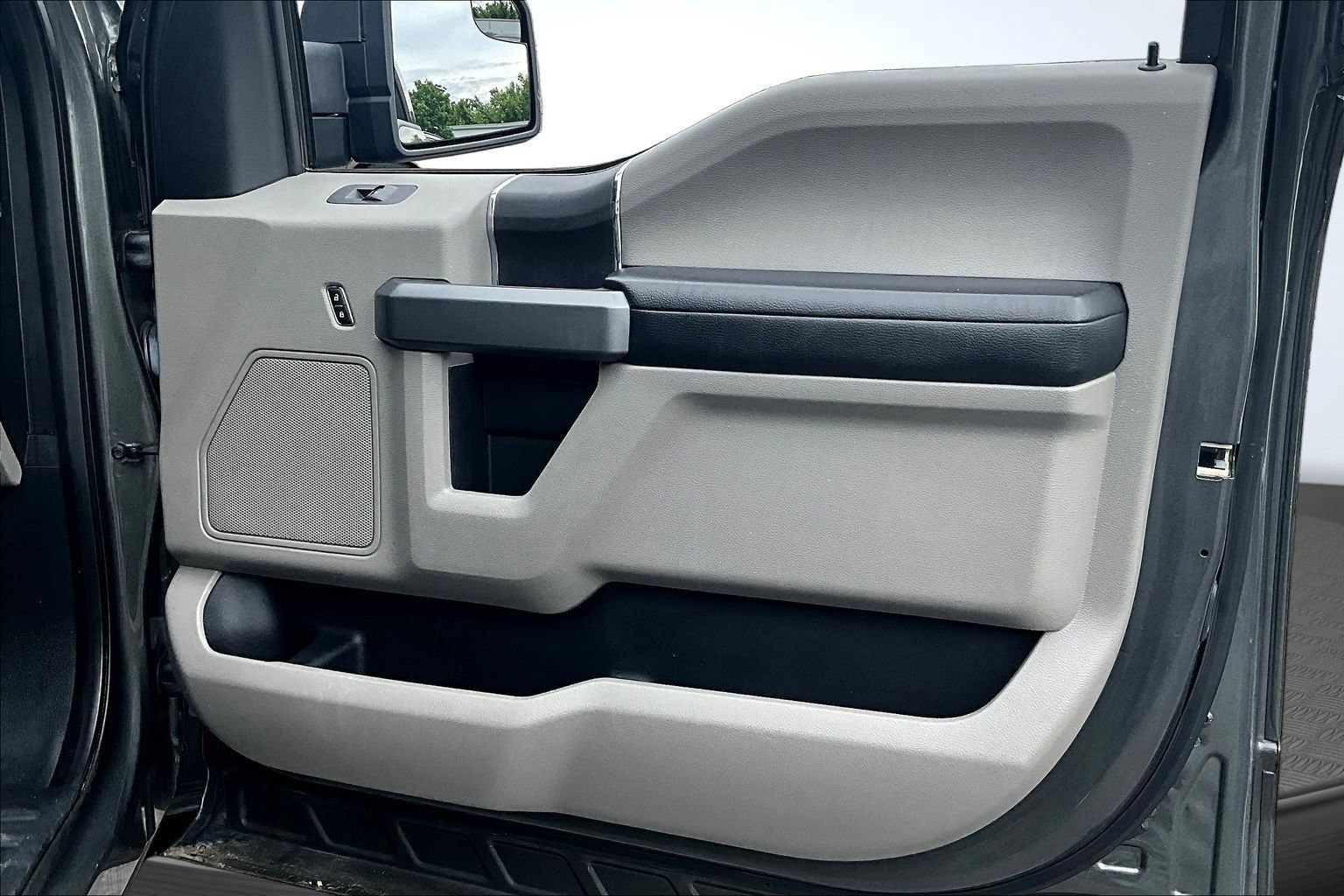 Used 2018 Ford F150 XLT RWD image 30