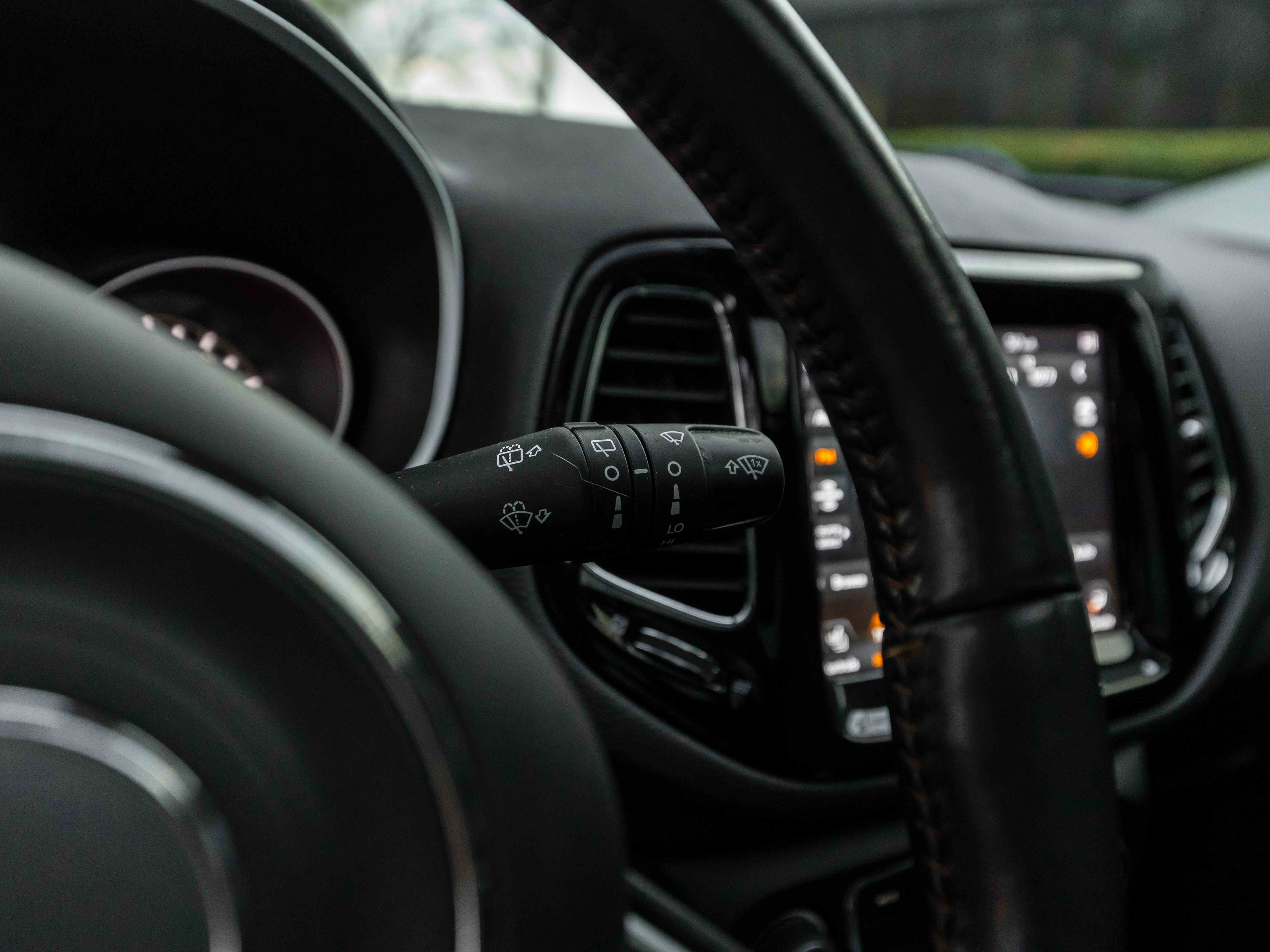 Used 2020 Jeep Compass Limited image 60