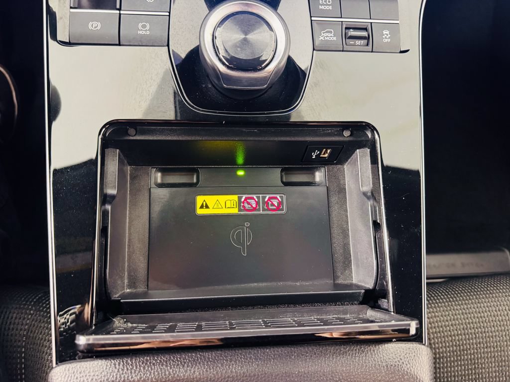 Used 2024 Toyota bZ4X XLE w/ Weather Package AWD/4WD image 18