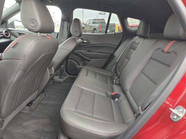 Certified 2025 Chevrolet Trax RS image 9